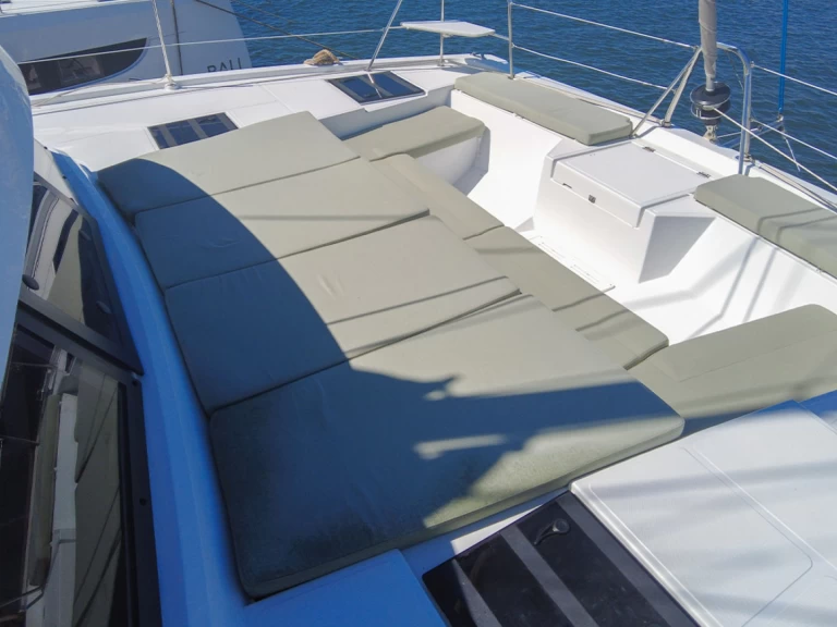 15 BALI CATSPACE charter bareboat or skippered in  Hyères