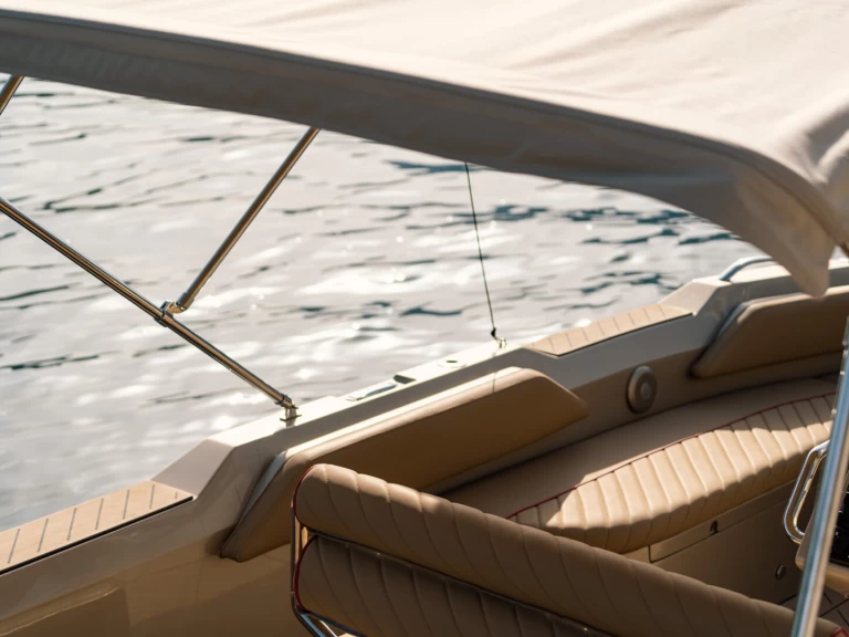 Motorboat to hire Zadar at the best price