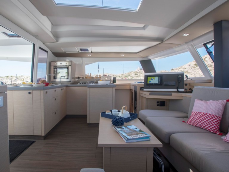 Catamaran hire in Ajaccio - Fountaine Pajot Astrea 42