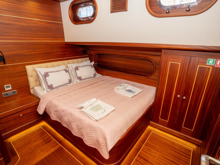 Sailboat hire in Bodrum -  CARPEDIEM CORAL