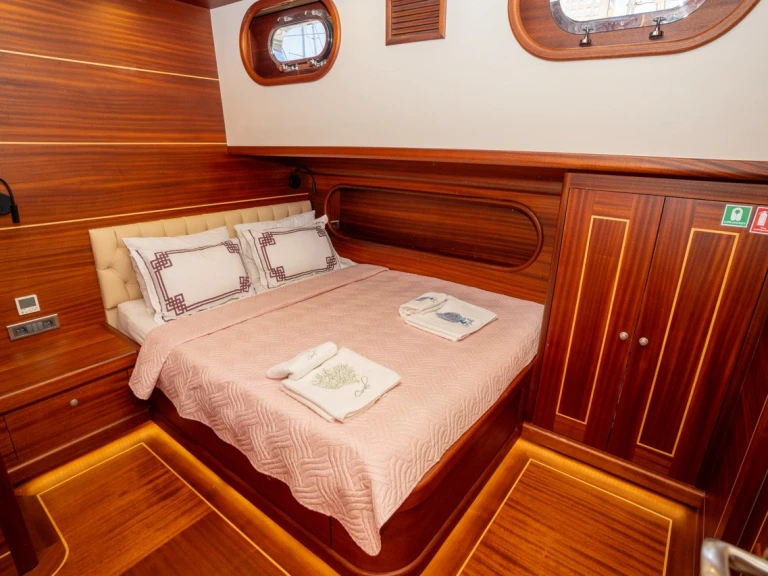 Sailboat hire in Bodrum -  CARPEDIEM CORAL