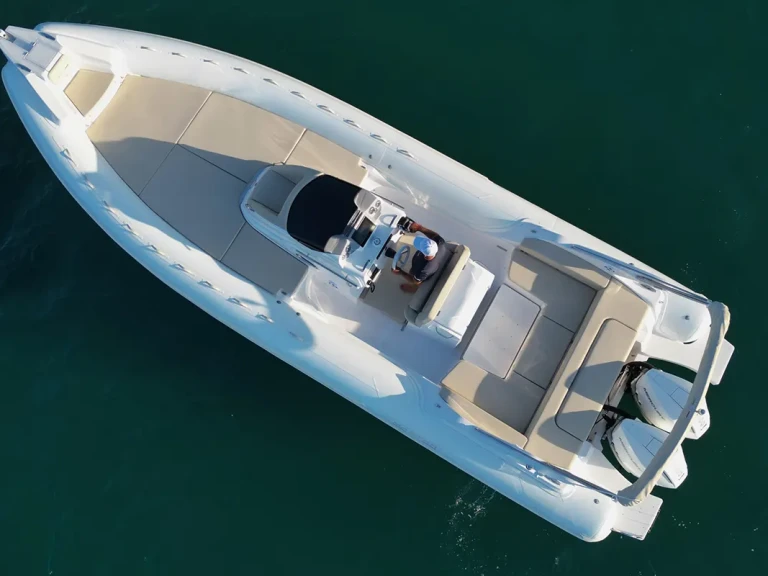 Yacht hire Porto-Vecchio cheap master 996 open