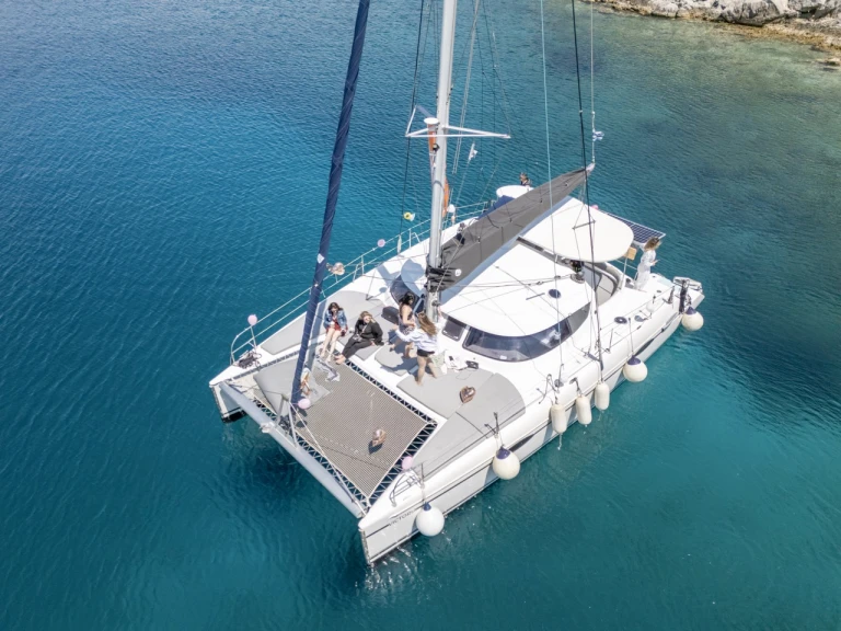 Hire a Fountaine Pajot Lavezzi 40 Sithonia