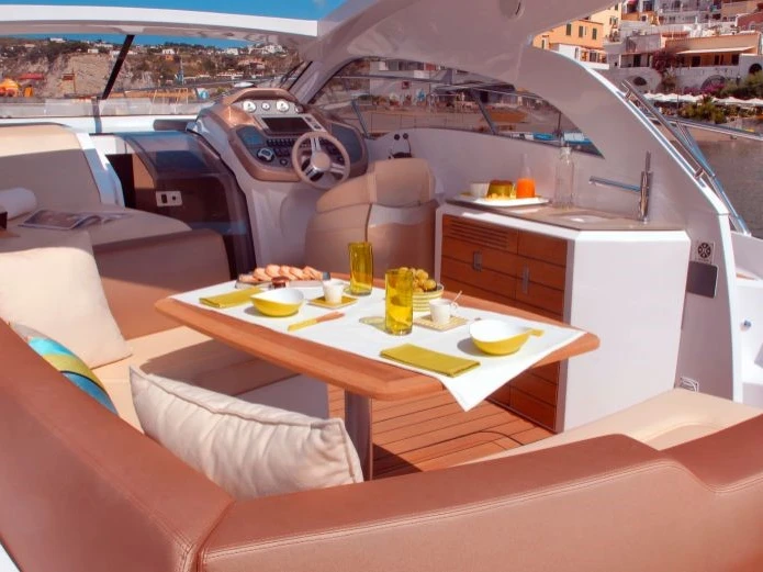 Yacht charter Beaulieu-sur-Mer - Sessa Marine C35 on SamBoat