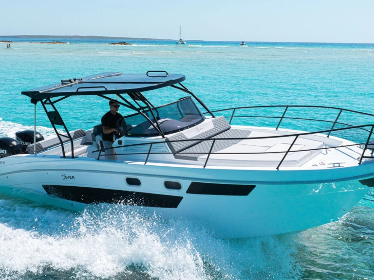 Hire Motorboat Saver with a boat licence