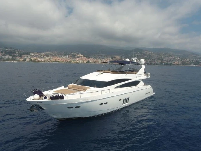 Yacht hire Port Vauban cheap Princess 85