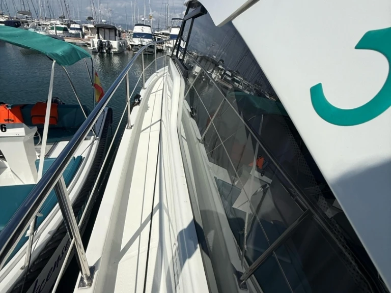 Motorboat to hire Cambrils at the best price