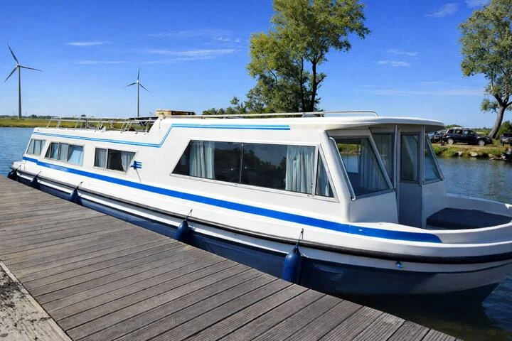 Canal boat to hire Saint-Jean-de-Losne at the best price