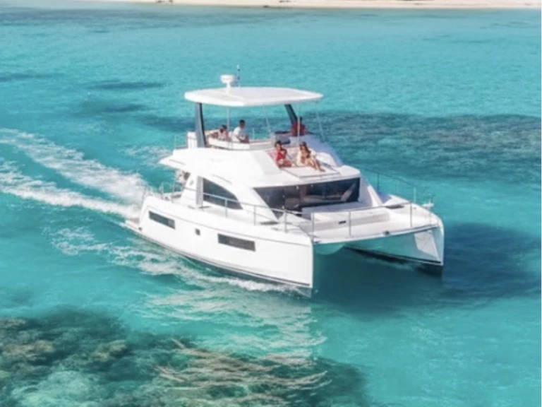 Charter a Leopard Leopard 43 Powercat in Miami on Samboat