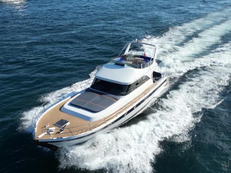 Charter a Custom Made Special in Beşiktaş on Samboat