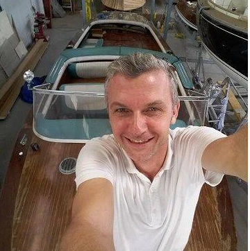 Hire Motorboat Guido Abbate with a boat licence