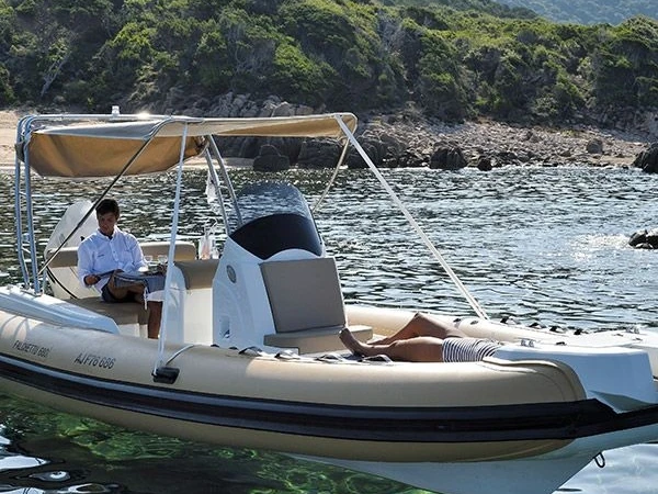Hire RIB Fanale marine  with a boat licence