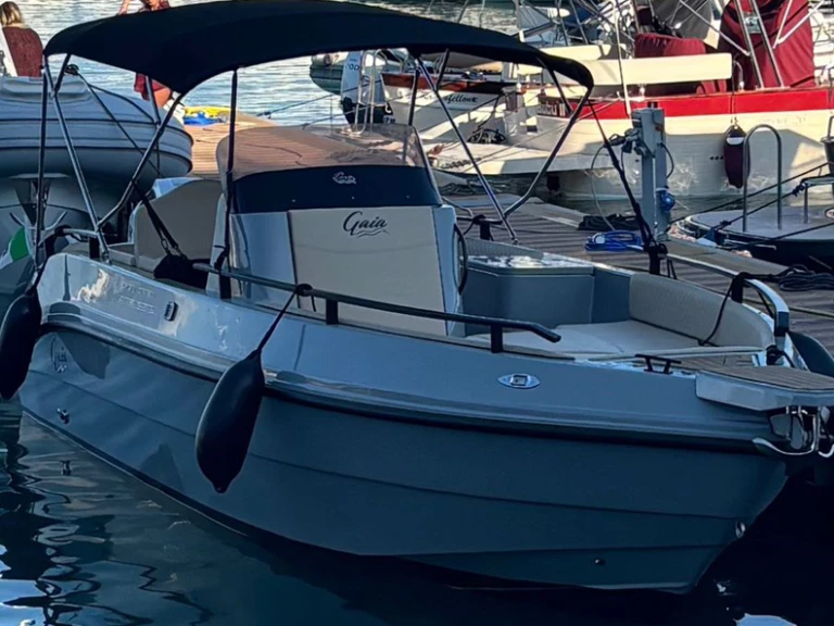 Motorboat hire in Poreč - Gaia LIMITED EDITION