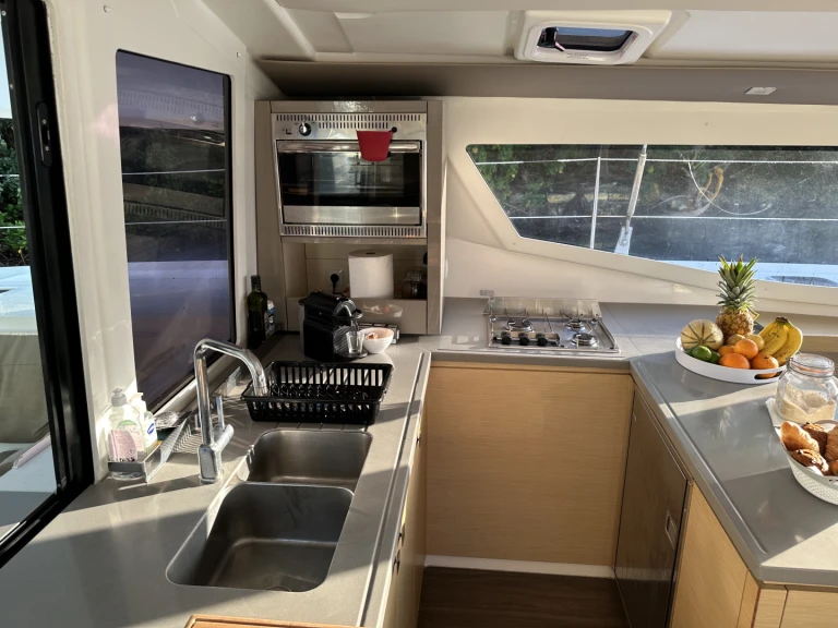 Charter a Fountaine Pajot Helia 44 in Pointe-à-Pitre on Samboat