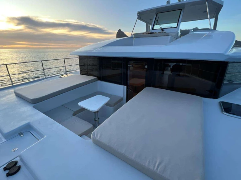 Hire a Two Oceans SOLAIRE British Virgin Islands (BVI)