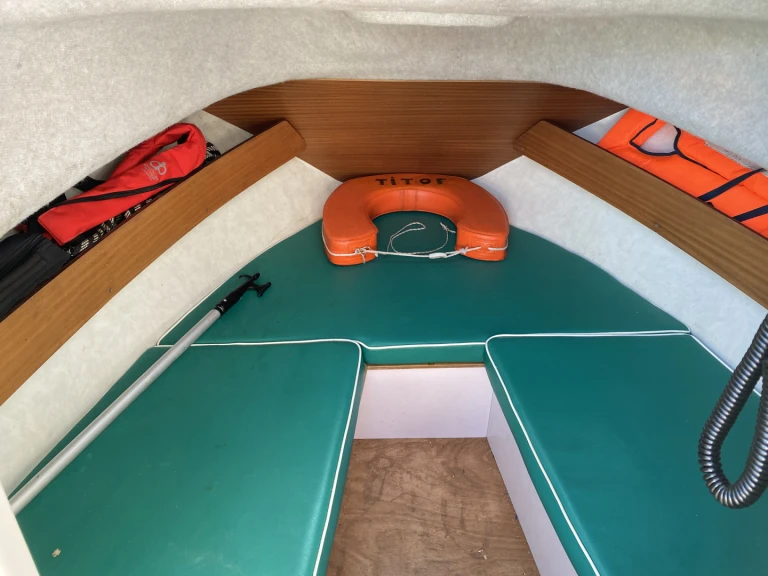 Charter a Jeanneau Cap Camarat 615 WA in Erquy on Samboat