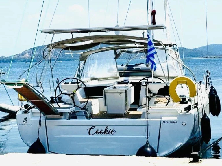 Hire Sailboat Bénéteau with a boat licence