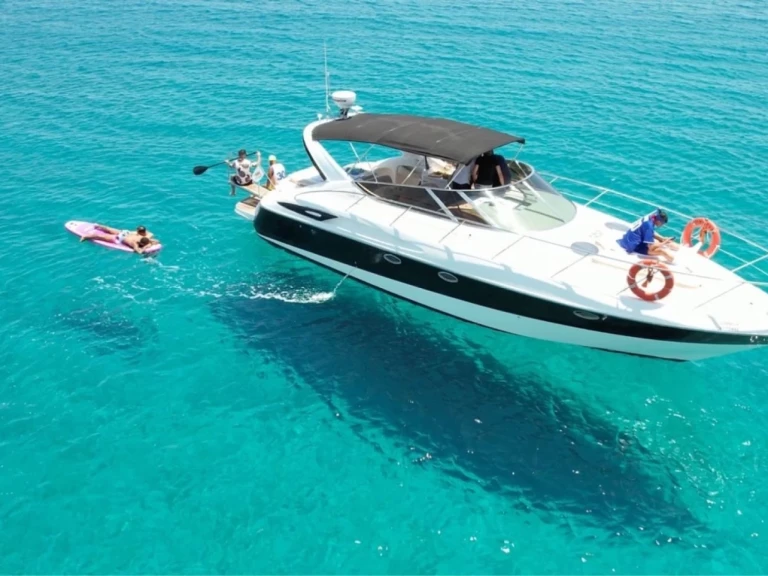 Motorboat hire in Miami - Cranchi Endurance 39