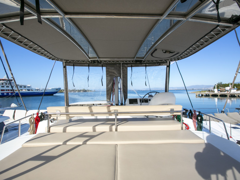 Hire Catamaran Bali with a boat licence