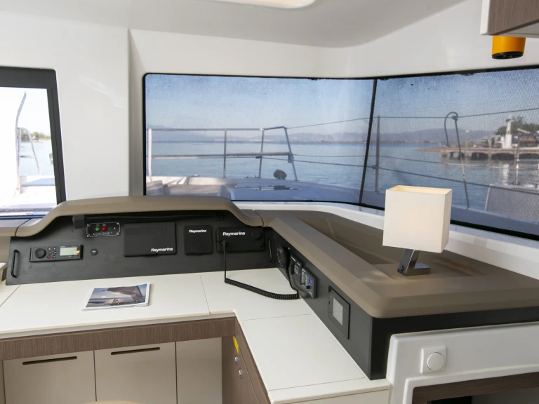 Catamaran hire in Skiathos - Bali Bali 4.3