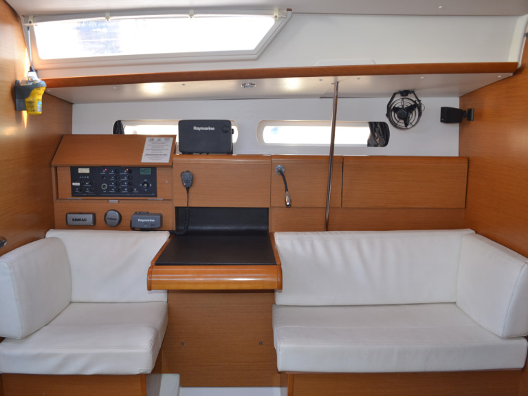 Hire a Jeanneau Sun Odyssey 439 Thessaloniki (City)