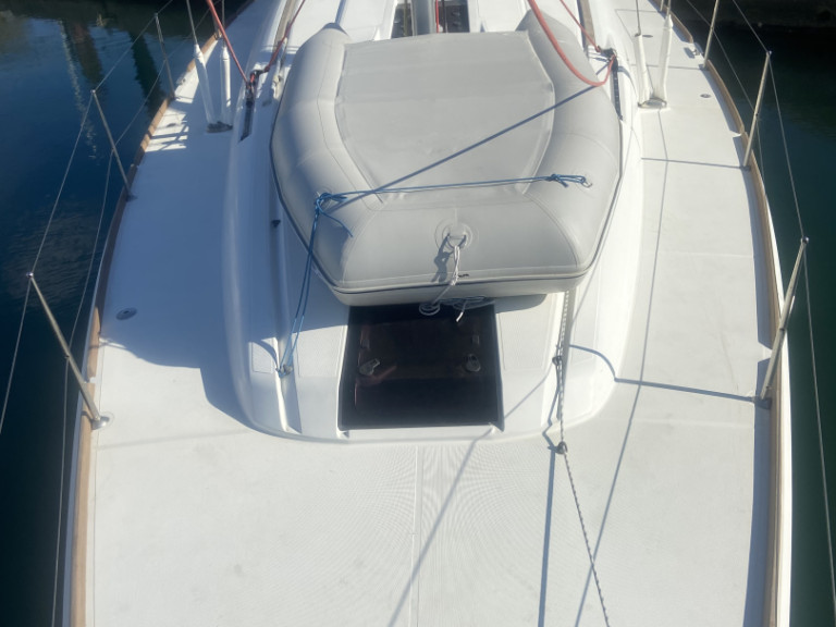 Sailboat hire in Thessaloniki (City) - Jeanneau Sun Odyssey 439