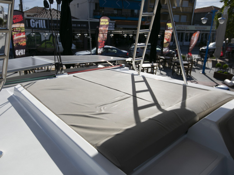 Catamaran to hire Skiathos at the best price