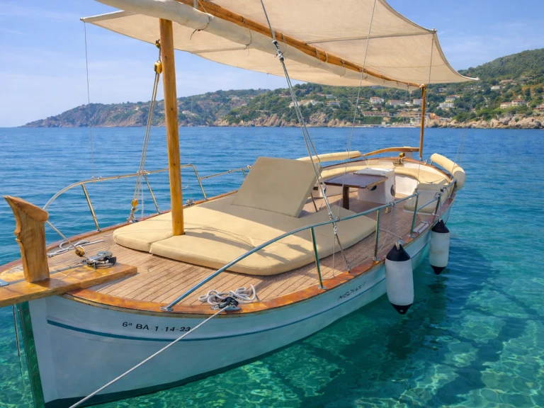 Yacht hire Portals Nous cheap MedVolt M7