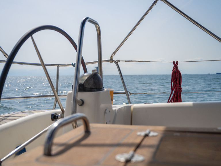 Hire a Bavaria Cruiser 46 Palioúri