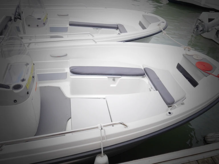 Terhi 445 C charter bareboat or skippered in  La Baule-Escoublac