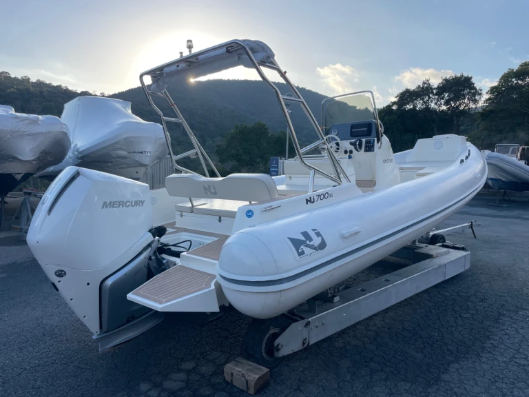 Hire a Nuova Jolly NJ 700 XL Monaco-Ville