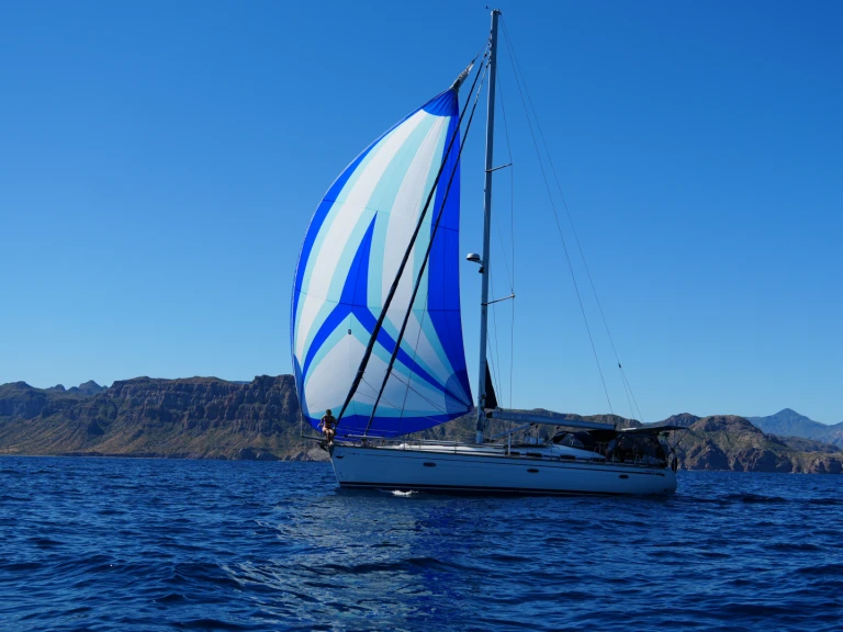 Charter a Bavaria Bavaria 46 Cruiser in La Paz on Samboat