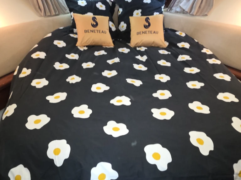 Motorboat hire in Toulon - Jeanneau Prestige 36 Fly