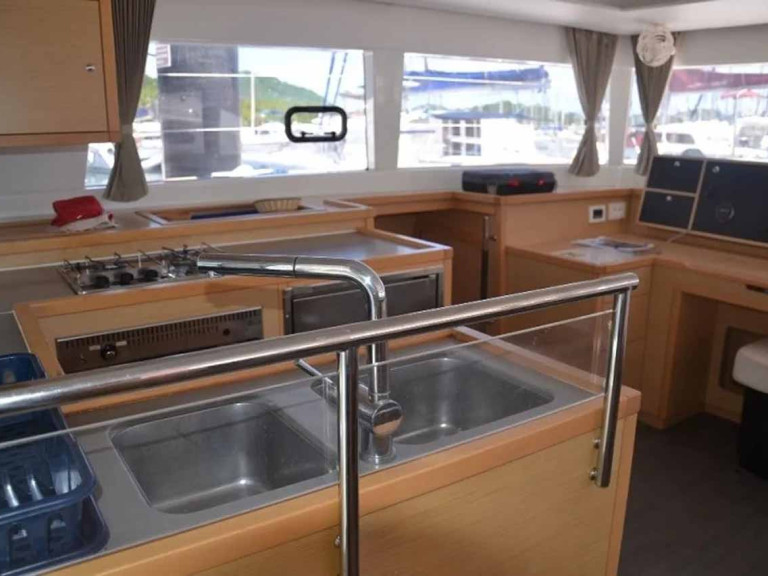 Yacht charter Gouvia - Lagoon Lagoon 450 Sport Top on SamBoat