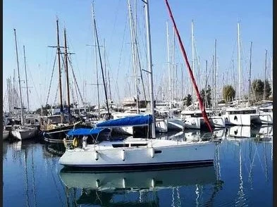 Jeanneau Sun Odyssey 36i charter bareboat or skippered in  Lefkáda