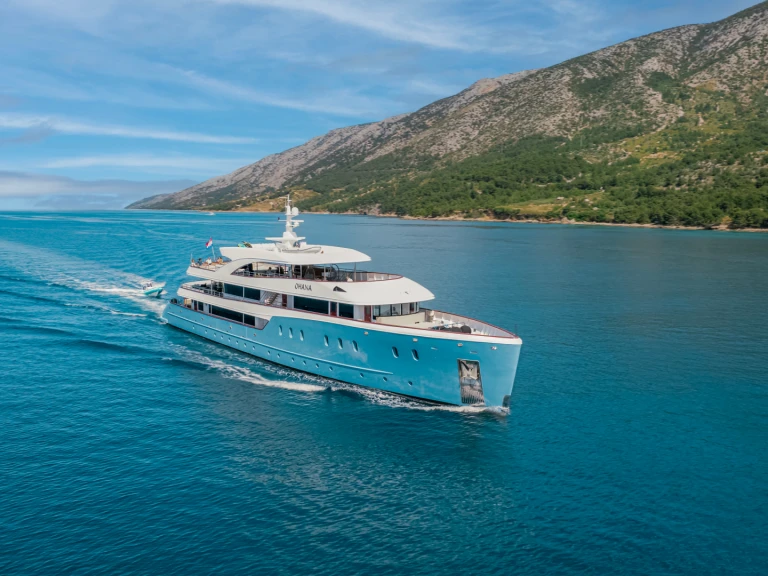 Charter a  Motoryacht Ohana in Split on Samboat