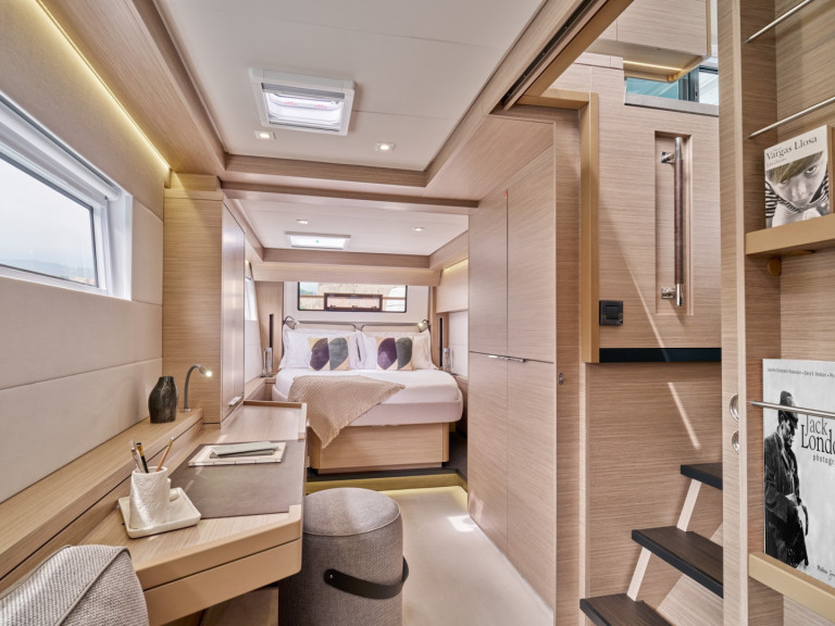 Yacht hire Porto Cheli cheap Lagoon 51