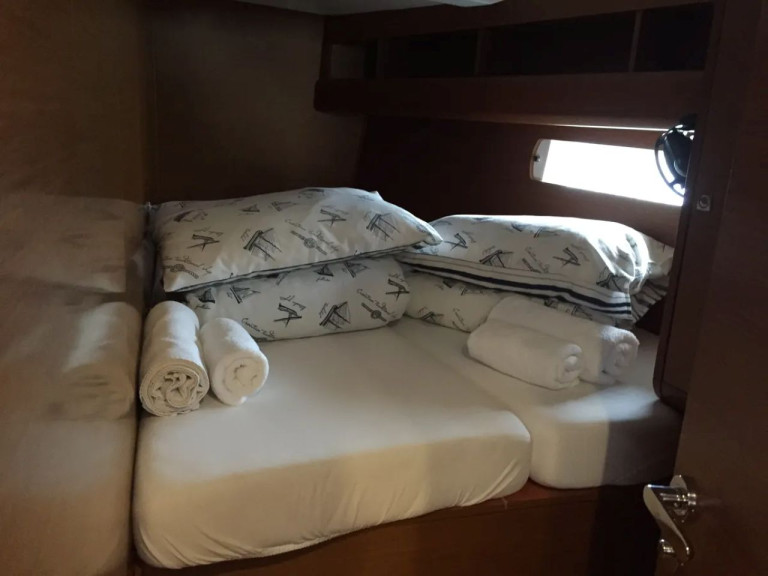 Yacht charter Seget Donji - Jeanneau Sun Odyssey 479 on SamBoat