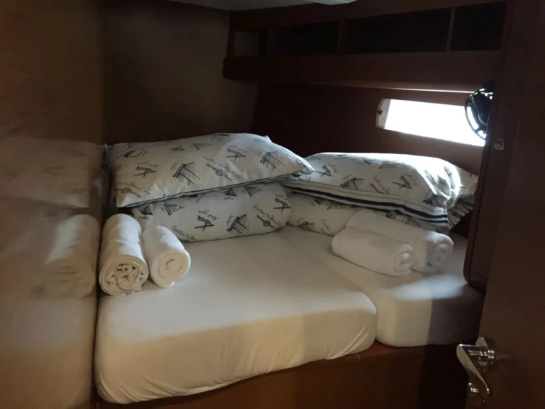 Yacht charter Seget Donji - Jeanneau Sun Odyssey 479 on SamBoat