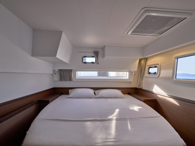 Yacht charter Santorini (Island) - Lagoon Lagoon 42 on SamBoat