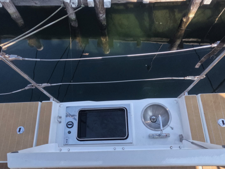 Yacht charter Procida - Dufour Dufour 41 on SamBoat