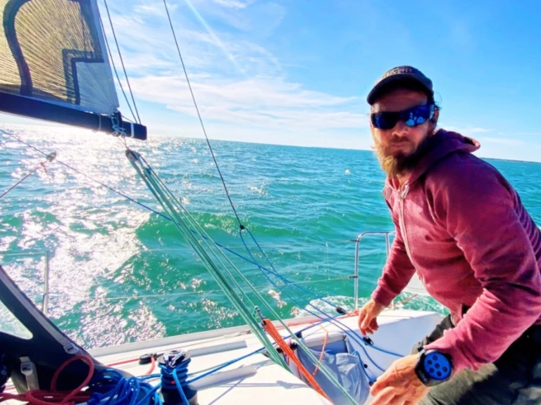 Yacht charter Saint-Denis-d'Oléron - Pogo Structures Pogo 8.50 on SamBoat