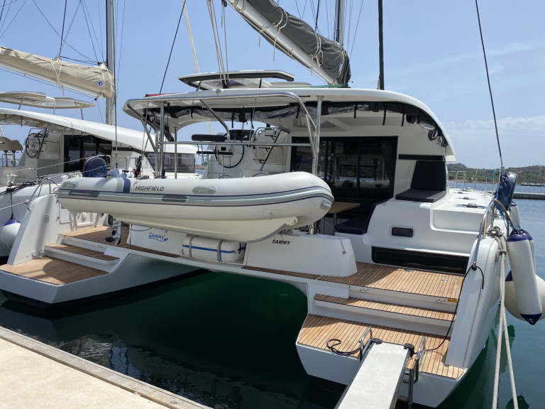 Hire a Lagoon Lagoon 42 San Teodoro