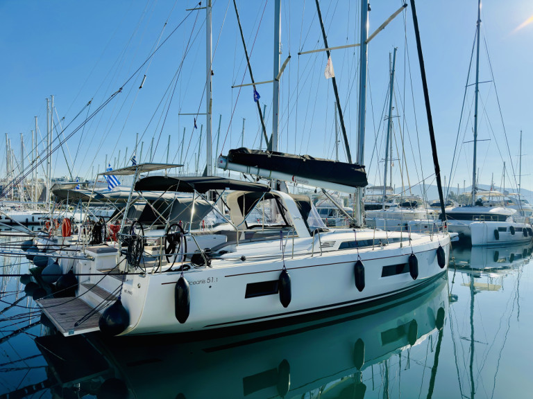 Sailboat to hire Gouvia at the best price