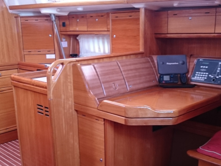 Hire a Bavaria Bavaria 50 Punat