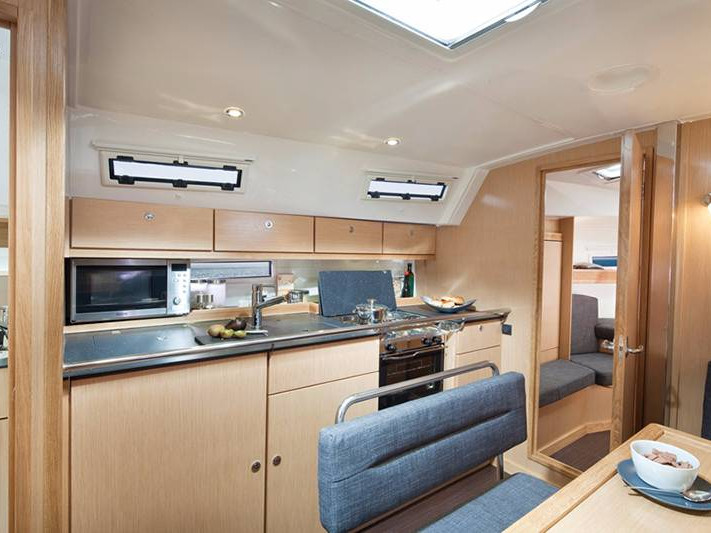 Sailboat to hire Punat at the best price