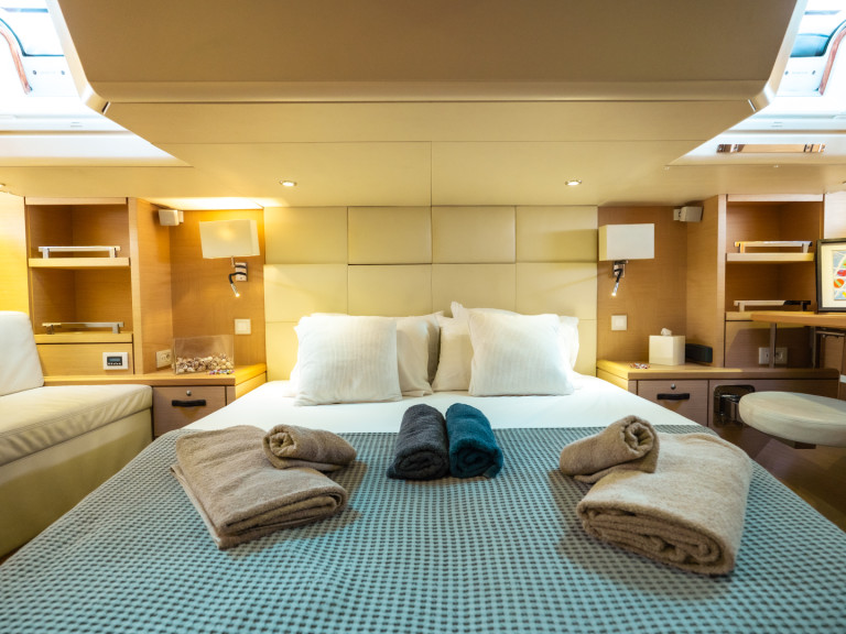 Yacht hire Lávrio cheap Jeanneau 64