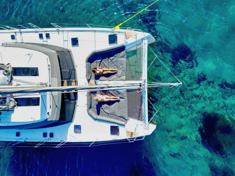 Hire a Nautitech Nautitech 46 Fly Santorini (Island)