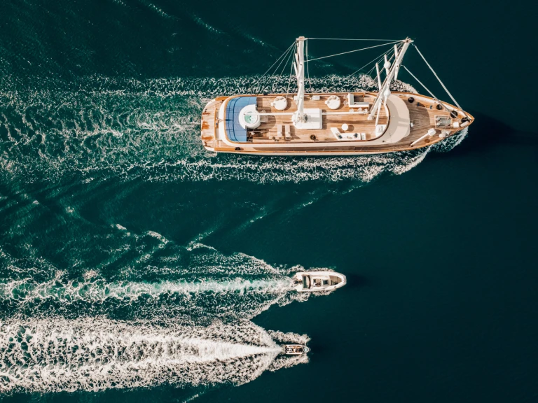  Motoryacht Maxita charter bareboat or skippered in  Split