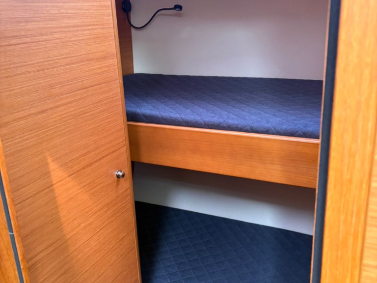 Hire Sailboat Dufour with a boat licence